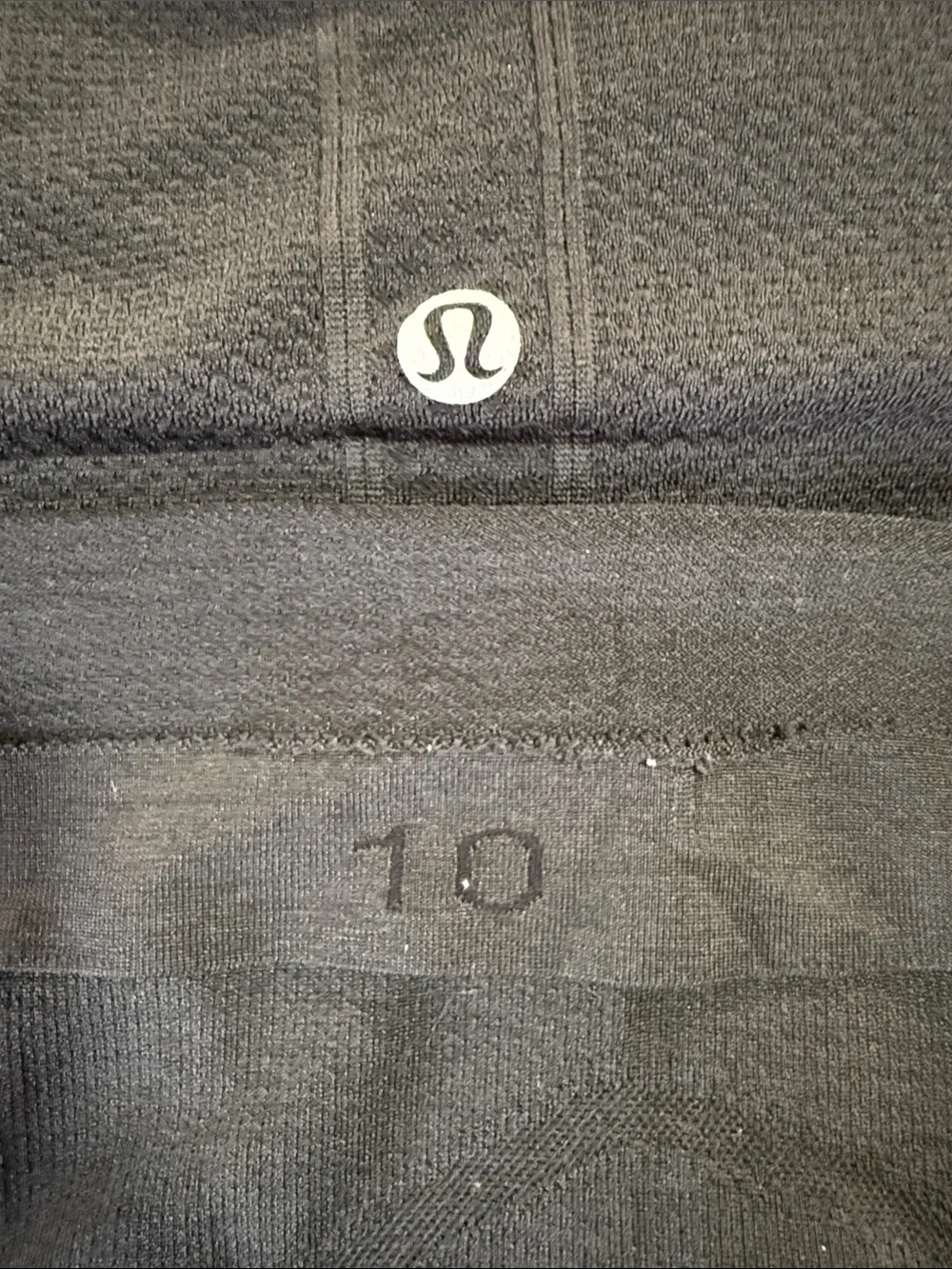 lululemon athletica Black Long Sleeve Swiftly Seamless Performance Top - Picture 2 of 3